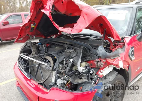 2019 Mini Countryman Cooper S из США, поврежденный, VIN WMZYT5C58K3E69842